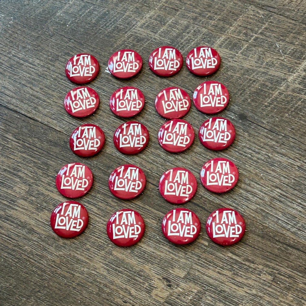20 Vintage I Am Loved Red White Button Pins Helzberg's Diamond Retro 1 Inch